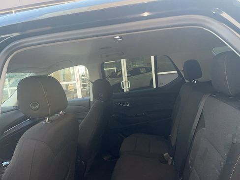 Used 2021 Chevrolet Traverse LS image 13