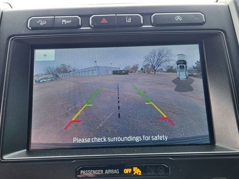 Used 2020 Ford Expedition XLT w/ FX4 Off-Road Package AWD/4WD image 16