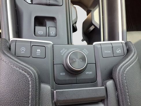 Used 2026 Toyota Grand Highlander AWD image 25