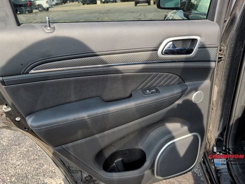 Used 2018 Jeep Grand Cherokee SRT AWD/4WD image 19