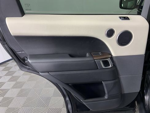Used 2019 Land Rover Range Rover Sport HSE Dynamic image 25