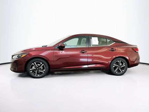 Used 2024 Nissan Sentra SV image 4