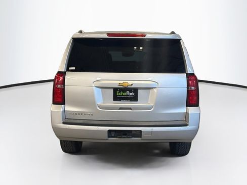 Used 2018 Chevrolet Suburban LT AWD/4WD image 7