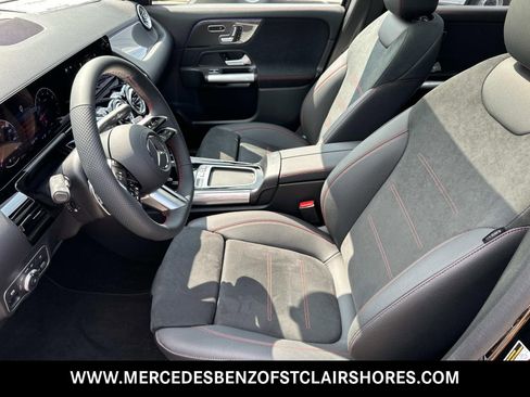 New 2025 Mercedes-Benz GLA 250 4MATIC image 21