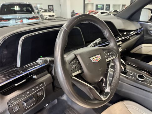 Used 2022 Cadillac Escalade Sport w/ Touring Package AWD/4WD image 25