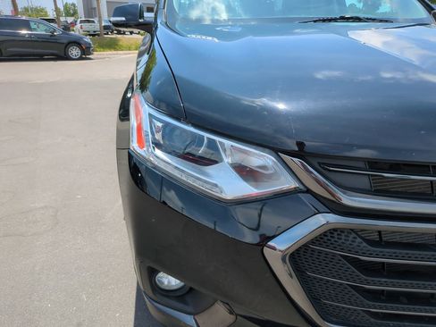 Used 2020 Chevrolet Traverse RS AWD/4WD image 11