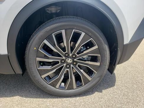 New 2026 Toyota C-HR AWD/4WD image 20