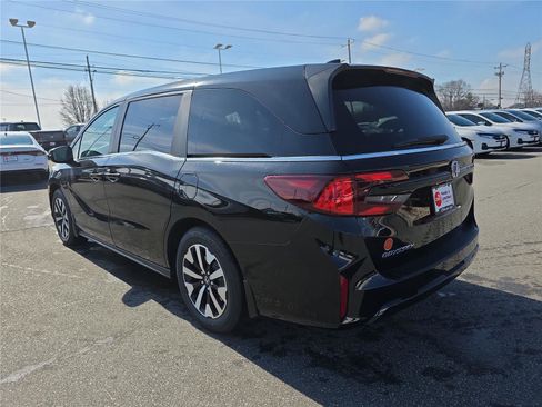New 2026 Honda Odyssey EX-L image 4