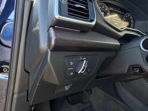 Certified 2025 Audi Q5 2.0T Premium Plus image 17