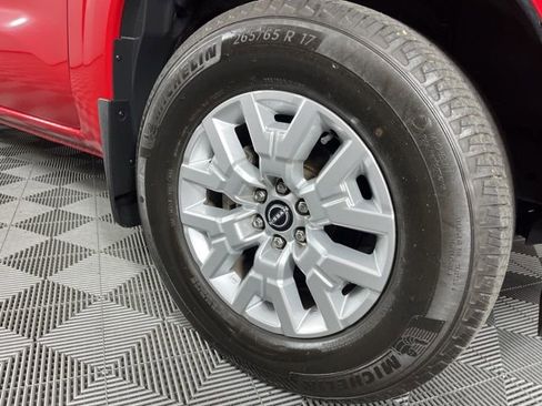 Used 2024 Nissan Frontier SV w/ Technology Package RWD image 16