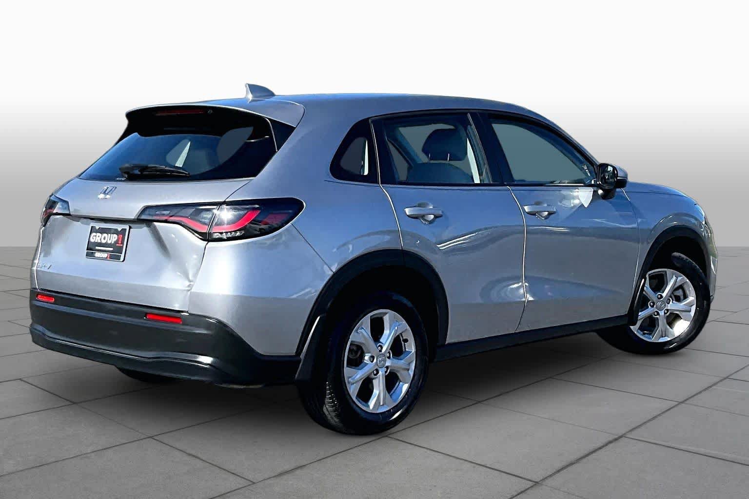 Used 2024 Honda HR-V LX image 12