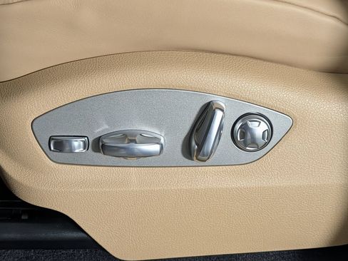 New 2026 Porsche Macan AWD/4WD image 29