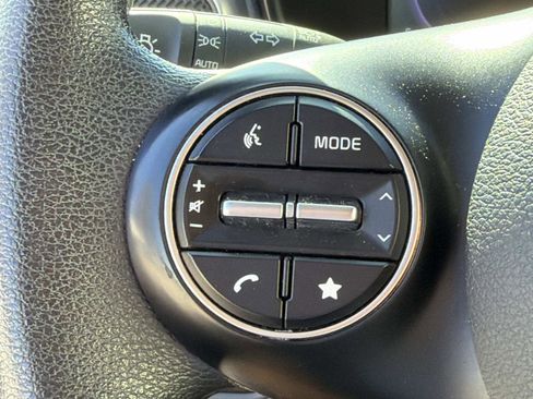 Used 2023 Kia Soul LX w/ Option Group 015 FWD image 29