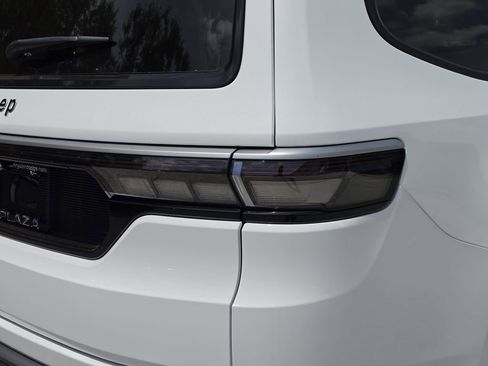 New 2026 Jeep Grand Wagoneer 2WD image 8