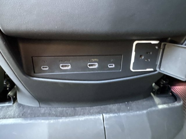Used 2025 Cadillac Escalade Sport w/ Touring Package RWD image 19