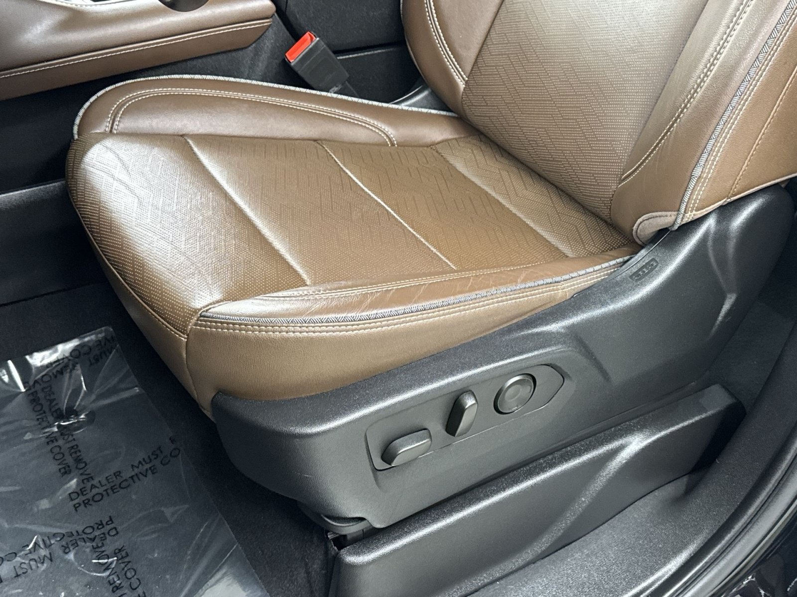 Used 2023 Chevrolet Tahoe High Country AWD/4WD image 26