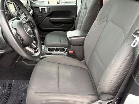 Certified 2018 Jeep Wrangler Sport image 10