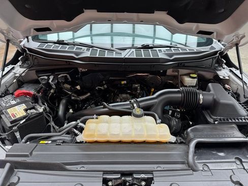 Certified 2022 Ford F150 XLT w/ Equipment Group 302A High image 27