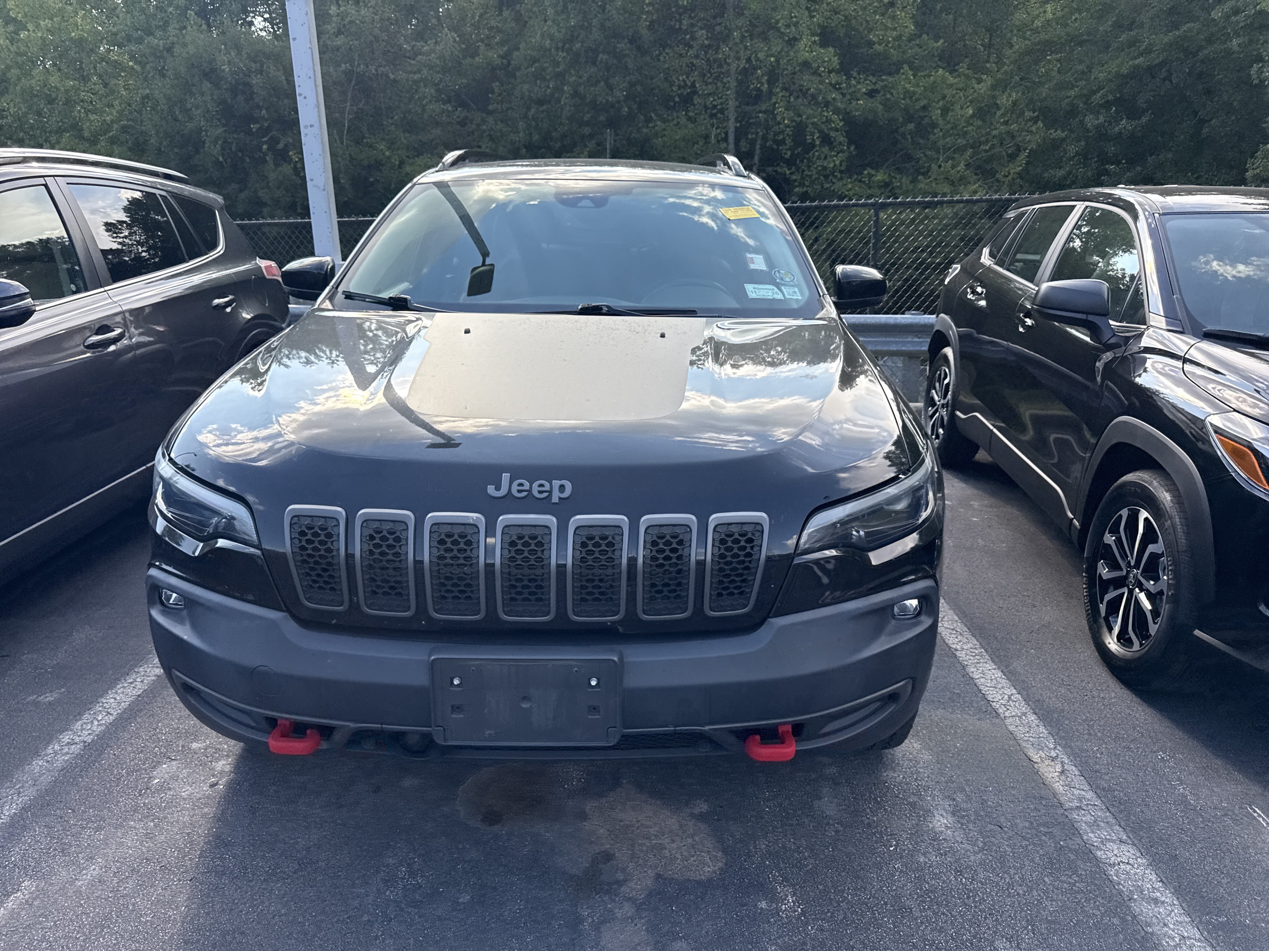 Used 2022 Jeep Cherokee Trailhawk w/ Premium Leather Package AWD/4WD image 37