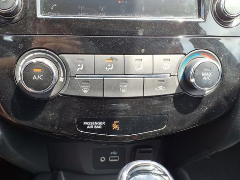Used 2018 Nissan Rogue S FWD image 24
