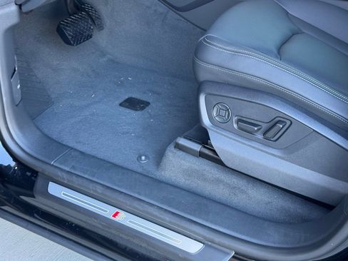 New 2026 Audi Q8 Premium Plus image 21