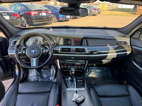 Used 2017 BMW 550i Gran Turismo xDrive image 37