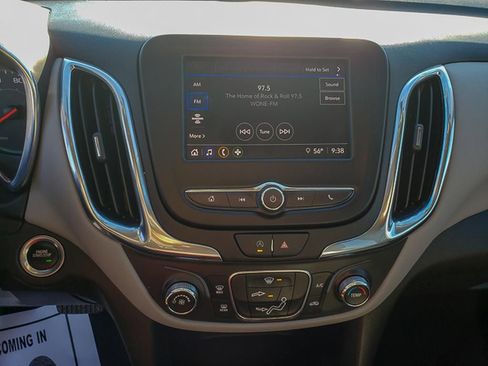 Used 2023 Chevrolet Equinox LS image 15