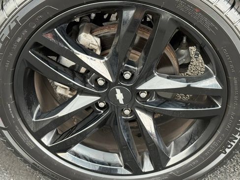 Used 2021 Chevrolet Equinox LT FWD image 11