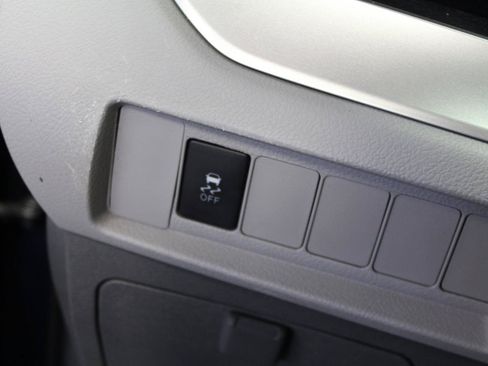 Used 2020 Toyota Sienna LE w/ LE Preferred Package AWD/4WD image 9