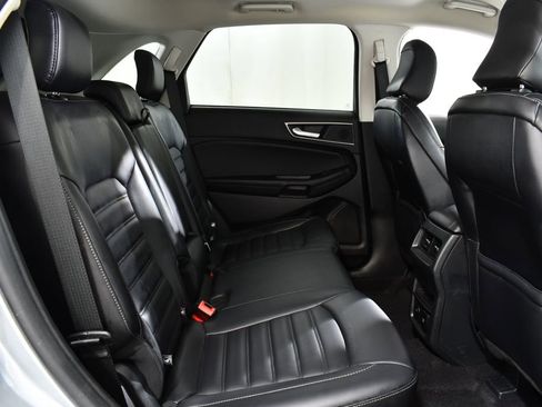 Used 2024 Ford Edge SEL w/ Convenience Package image 19