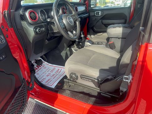Used 2021 Jeep Wrangler Sport AWD/4WD image 10