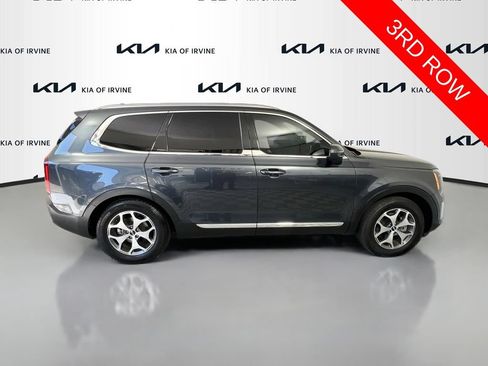 Used 2020 Kia Telluride EX w/ Towing Package FWD image 9