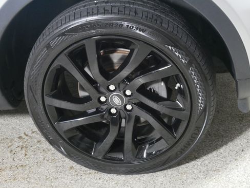 Used 2017 Land Rover Discovery Sport HSE AWD/4WD image 15