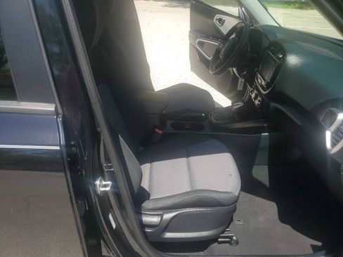 Used 2021 Kia Soul LX FWD image 22