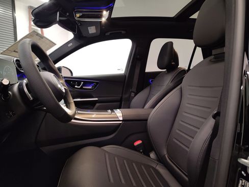 New 2026 Mercedes-Benz GLC 300 image 5