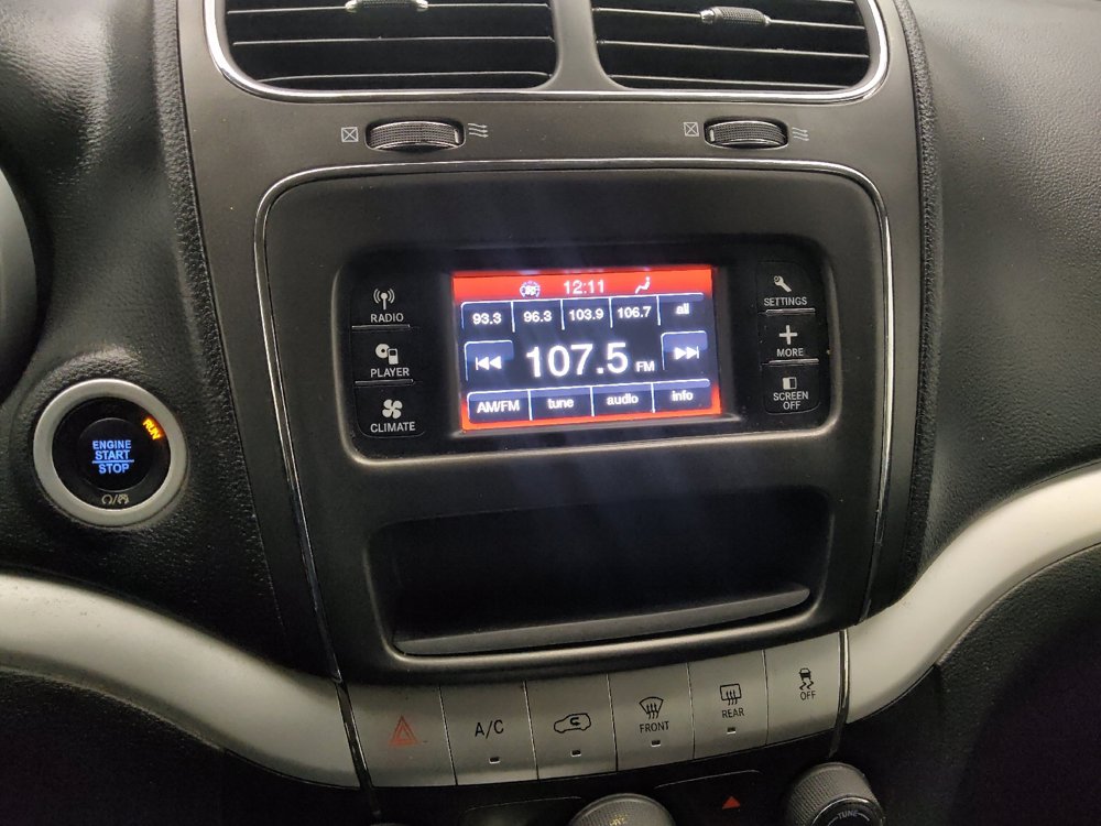 Used 2020 Dodge Journey SE FWD image 25