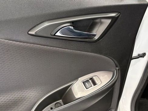 Used 2021 Chevrolet Malibu LT image 18