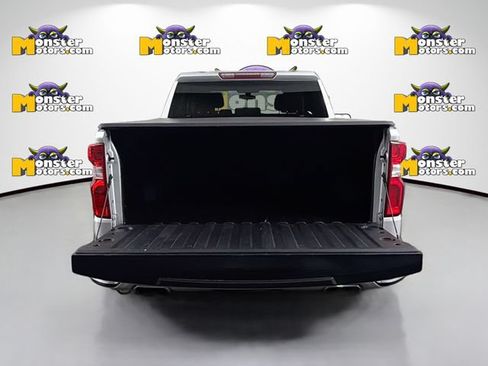 Used 2020 Chevrolet Silverado 1500 Custom w/ Custom Value Package AWD/4WD image 25
