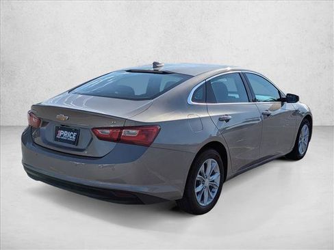 Used 2025 Chevrolet Malibu LT FWD image 5