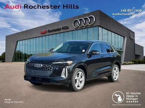 Certified 2025 Audi Q5 Premium w/ Premium Plus AWD/4WD image 1