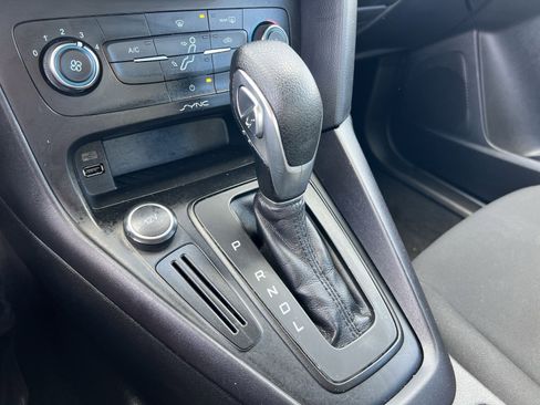 Used 2017 Ford Focus SE image 21
