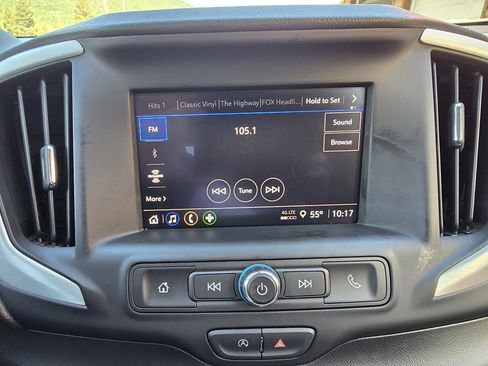 Used 2024 GMC Terrain SLE image 13