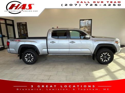 Used 2019 Toyota Tacoma TRD Off-Road w/ Technology Package image 7