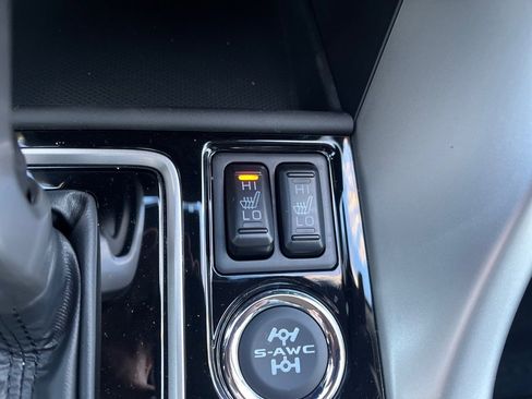 New 2024 Mitsubishi Eclipse Cross SE image 31