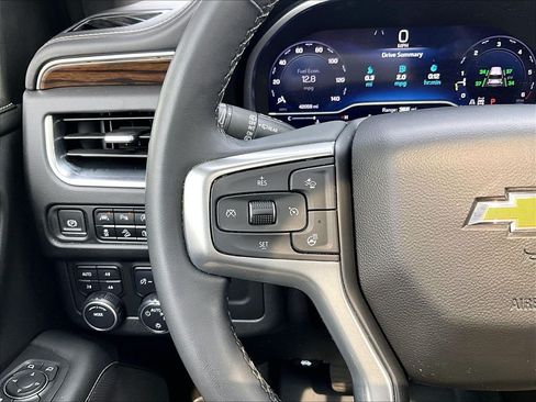 Used 2023 Chevrolet Tahoe Premier w/ Premium Package 2 AWD/4WD image 24