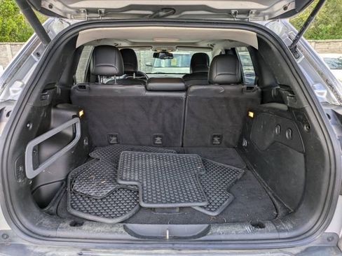 Used 2015 Jeep Cherokee Trailhawk w/ Comfort/Convenience Group image 13