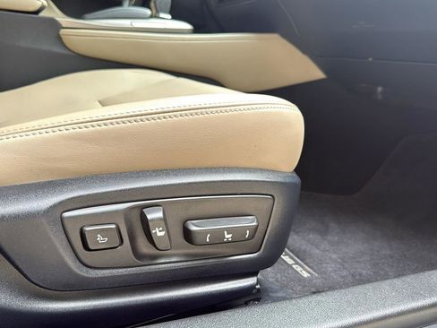 Used 2017 Lexus GS 350 image 25