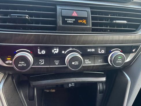 Used 2019 Honda Accord EX image 12