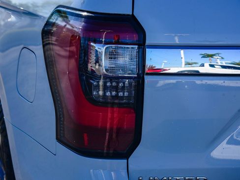 Used 2019 Ford Expedition Limited image 7