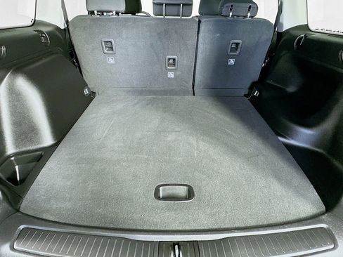 Certified 2023 Jeep Grand Cherokee Laredo AWD/4WD image 35